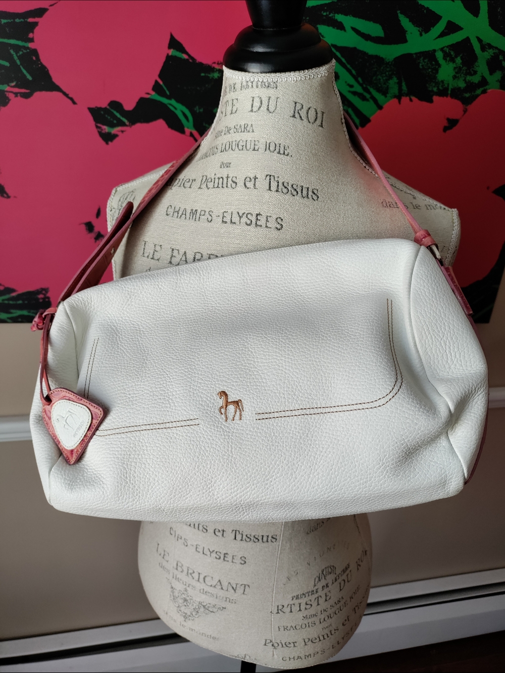Vintage Petusco White and Pink Leather Shoulder Bag